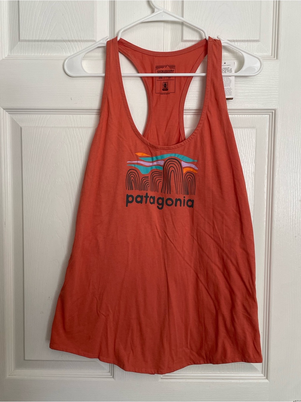 NWT Patagonia Women’s Size Medium Coral Graphic Racerback Tank Organic Cotton